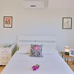 Ev *