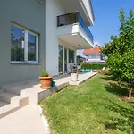 Ev Vila Belek