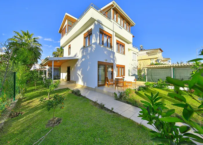 Ev Belek