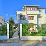 Villa Ev